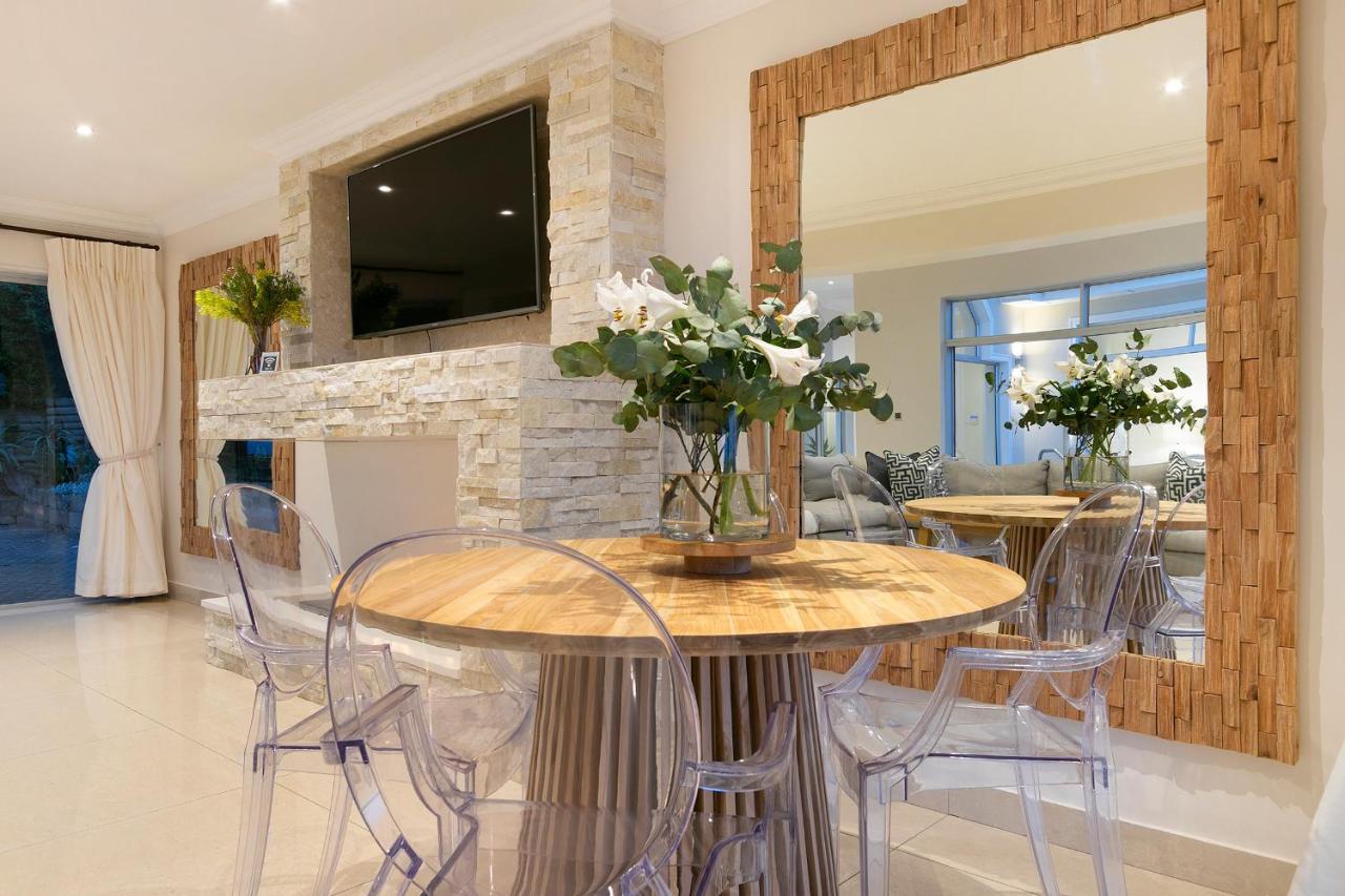 Luxury Serviced Mountain Villa In Constantia Cape Town Exterior foto